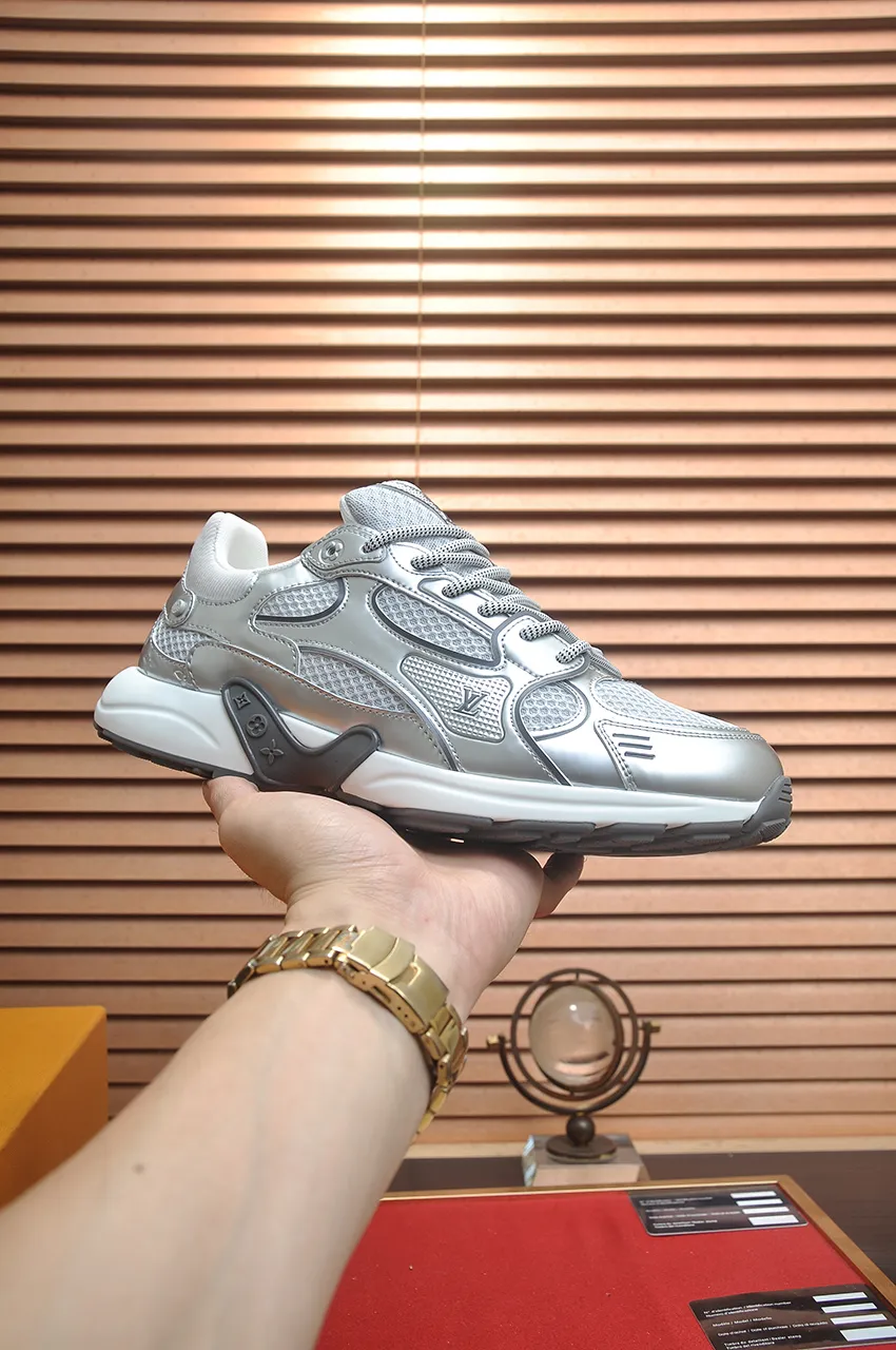 Men's men's shoes 💰640💶[LOUIS VUITTON] (couples 💑 style) new original order 🍀LV Louis Vuitton * - top version of LV classic trendy shoes! Made of imported original fabrics, mesh lining, and original wear-resistant rubber foam outsole! High quality products! Size (Female 35-39) (Male 39-44)
